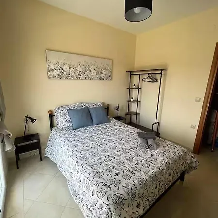 King George Korinós